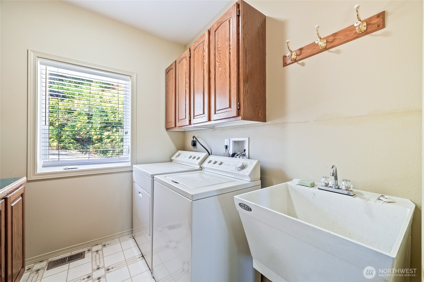 20668 Miracle Mile Property Photo 27