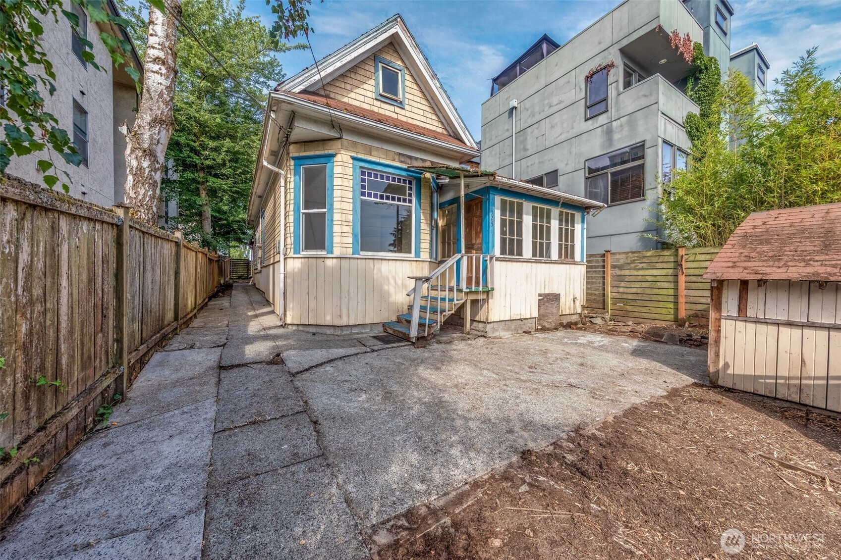 1525 14th Avenue Property Photo 12