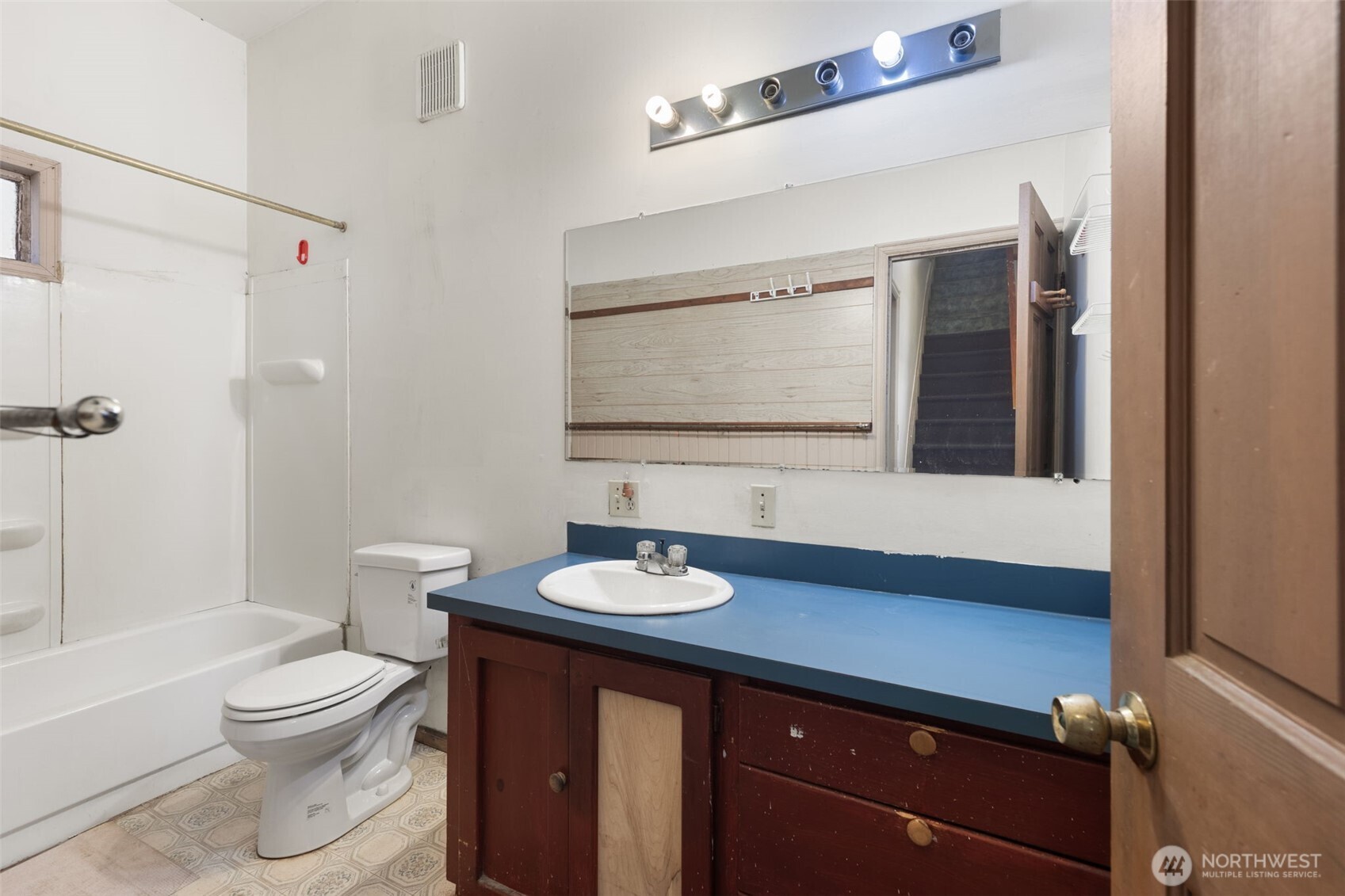 1525 14th Avenue Property Photo 25