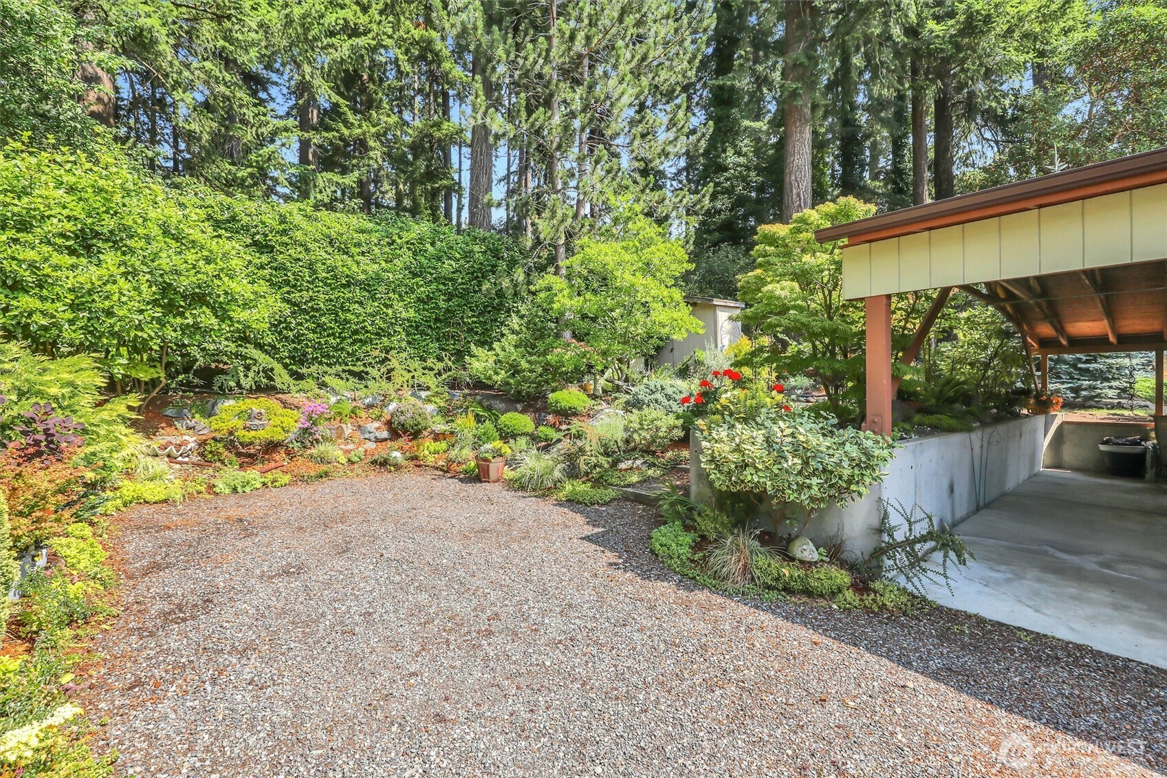 4303 77th Place Property Photo 32