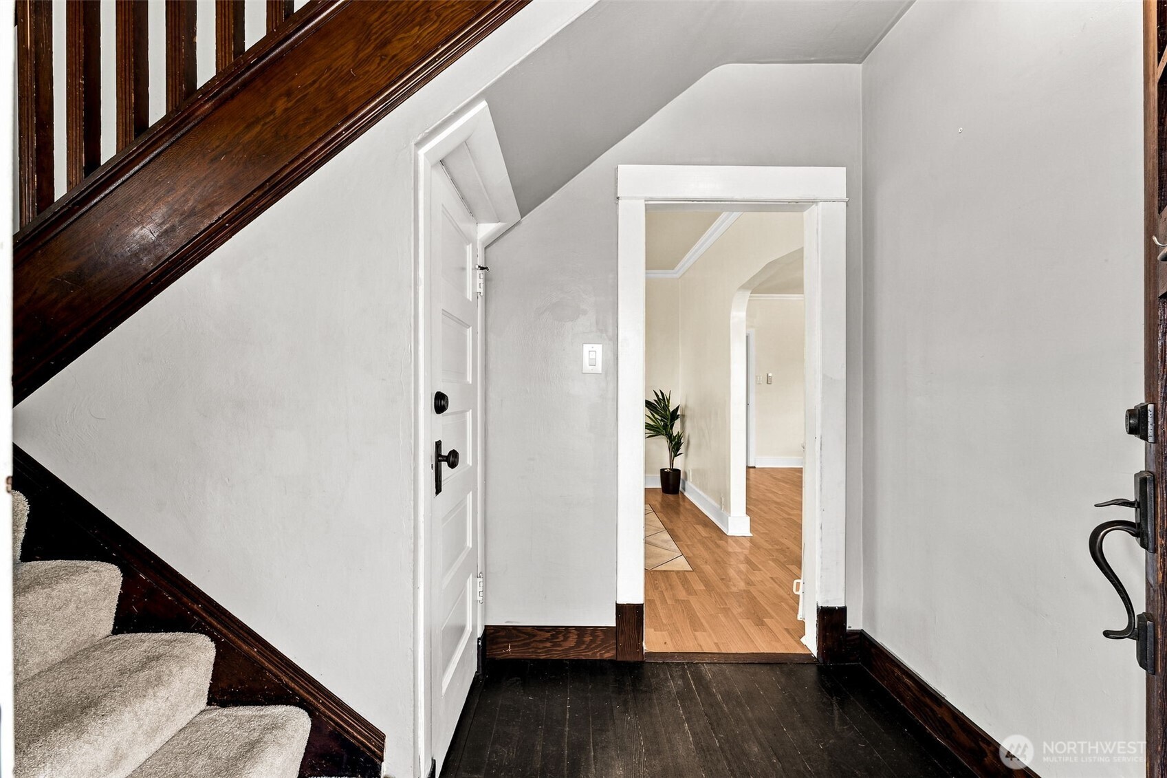 1227 5th Street Property Photo 2