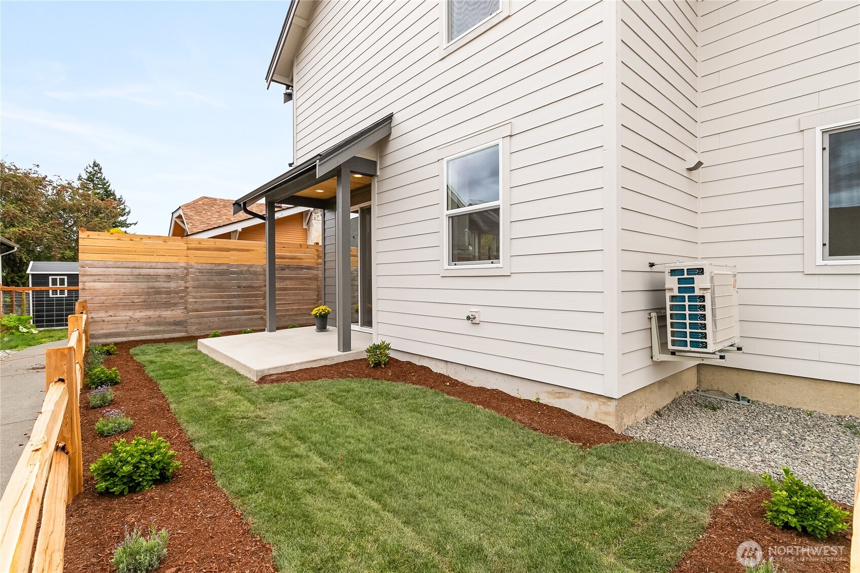 2728 Humboldt St. Property Photo 10