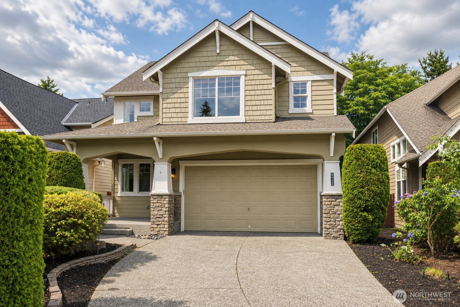 8642 NE 123rd Place Property Photo 1