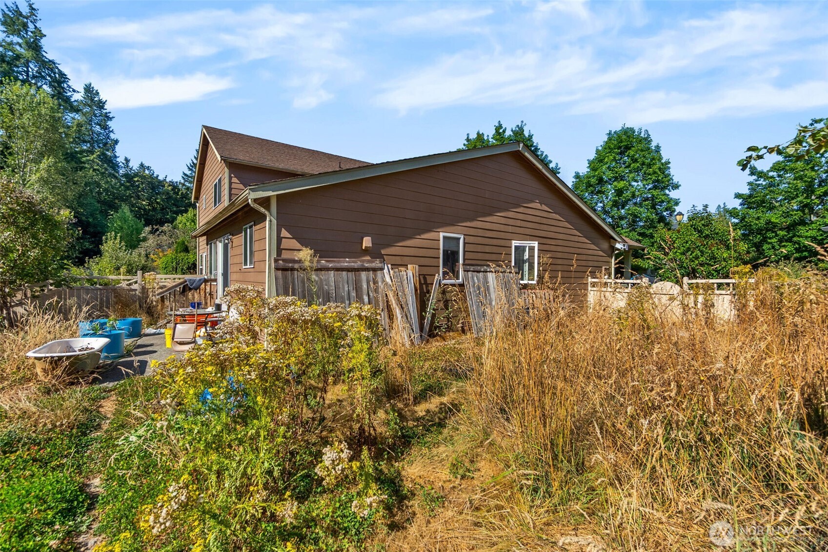 4221 Roxanna Loop Property Photo 4