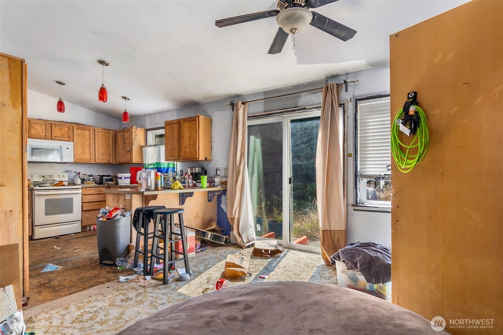 4221 Roxanna Loop Property Photo 14