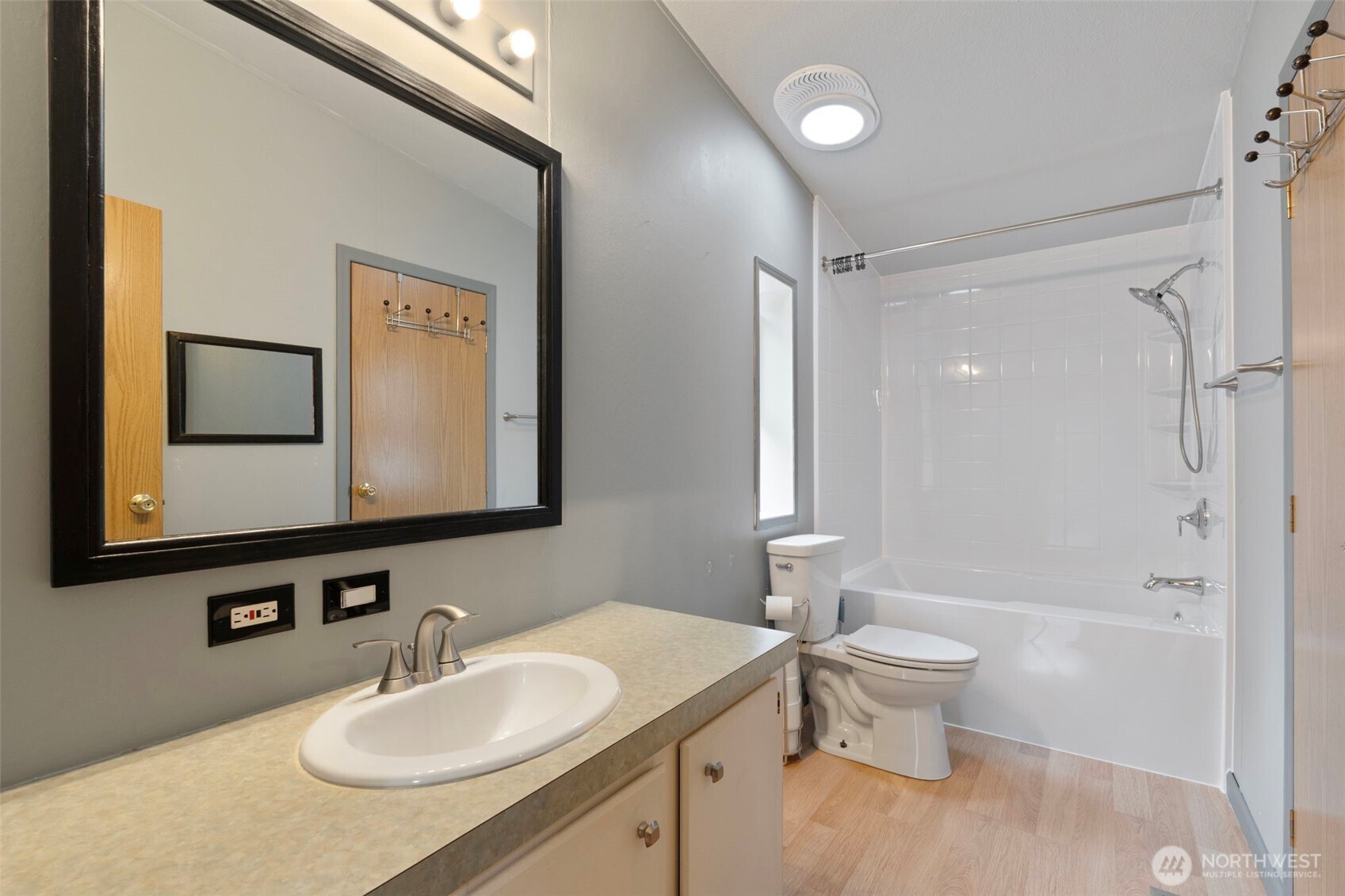 183 August Road Property Photo 15