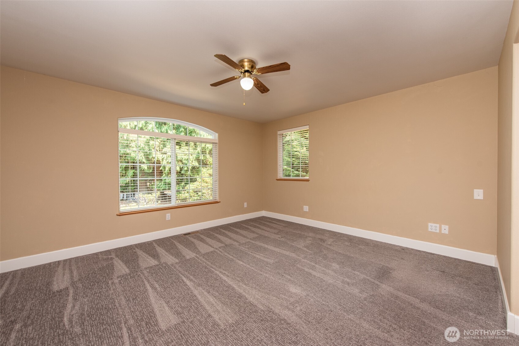 303 Buck Loop Road Property Photo 13