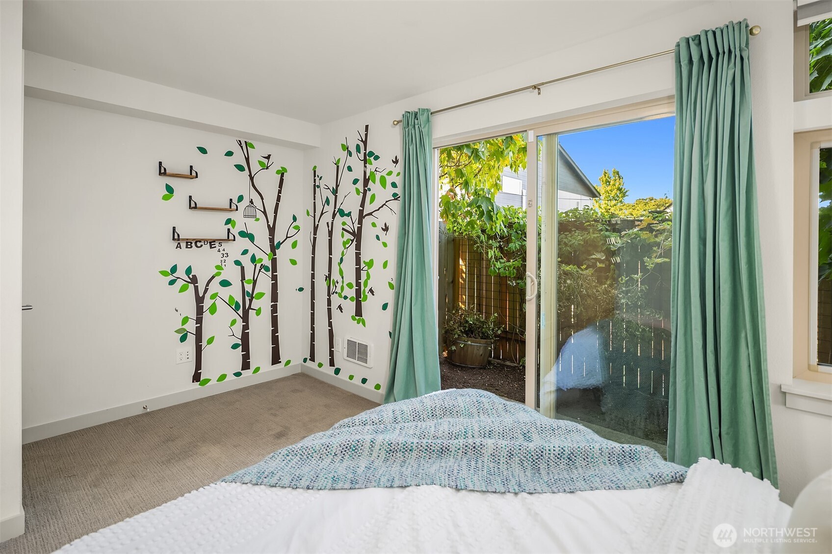 116 W Florentia Street A Property Photo 23