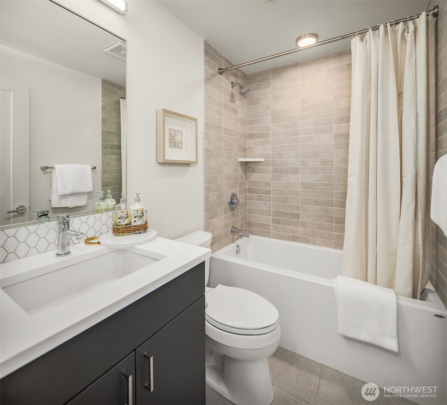 116 W Florentia Street A Property Photo 24