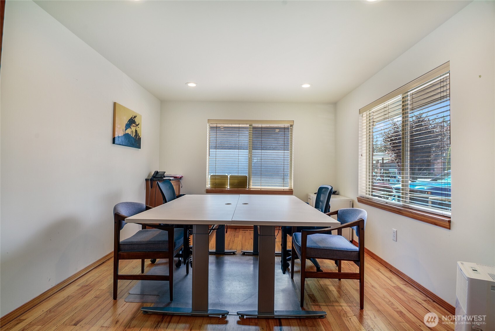 8021 State Avenue Property Photo 7