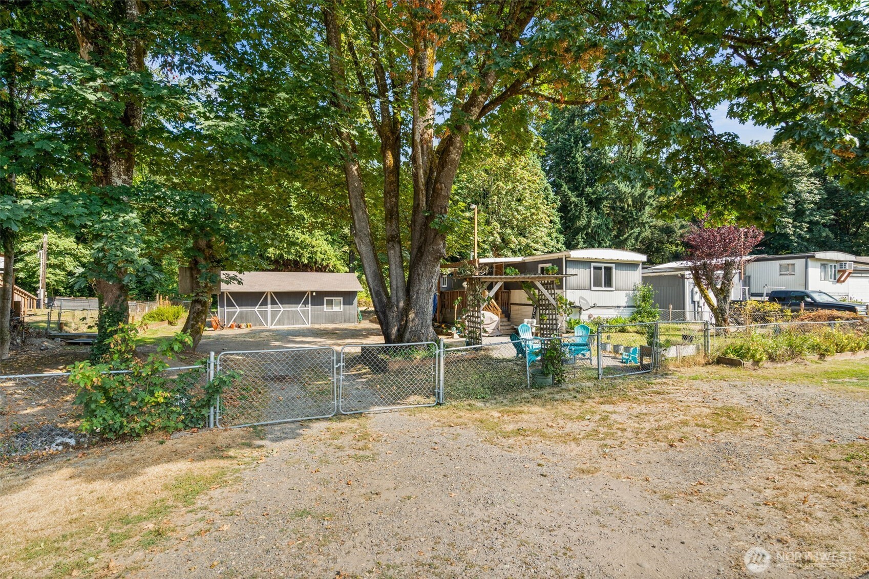 11520 6th Avenue Property Photo 2