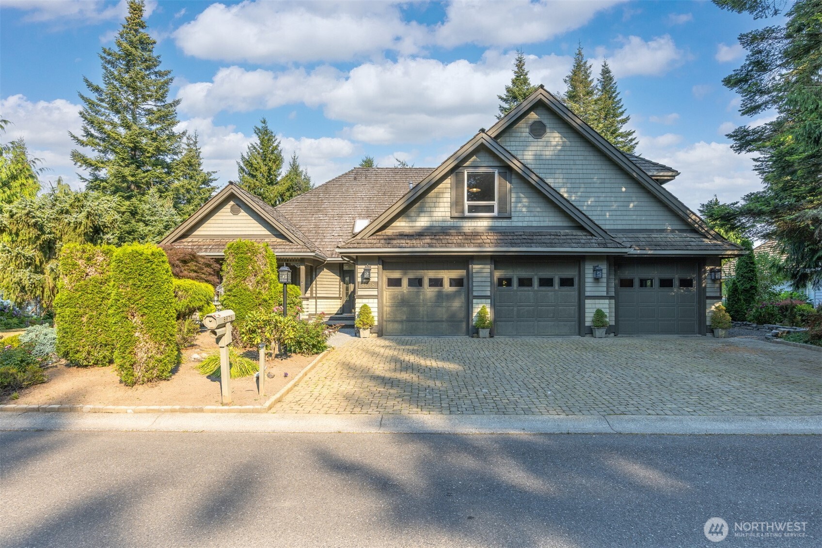8678 Great Horned Owl Lane Property Photo 3