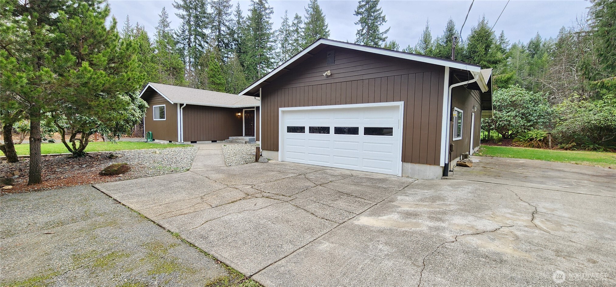 280 E Shamrock Drive Property Photo 1