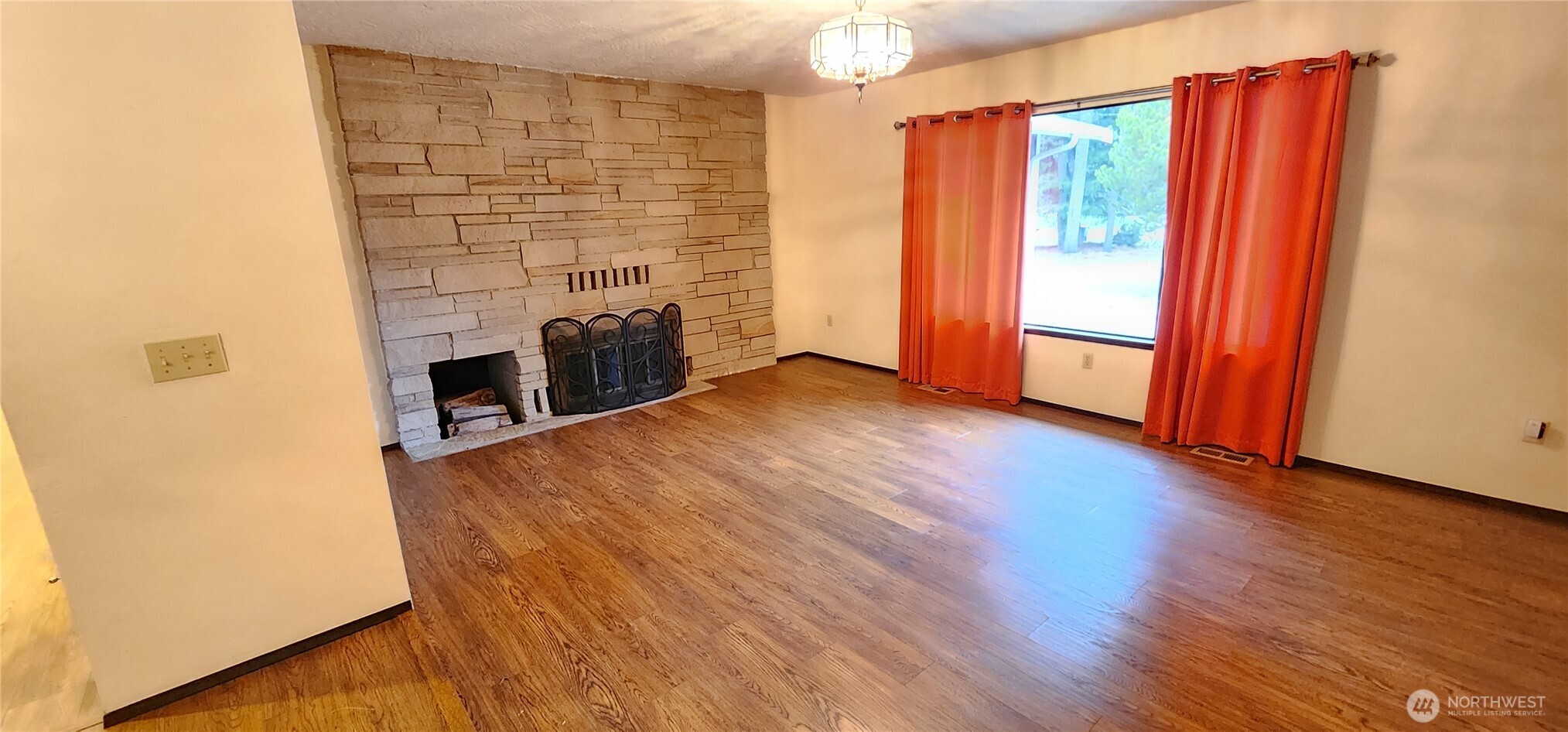 280 E Shamrock Drive Property Photo 7