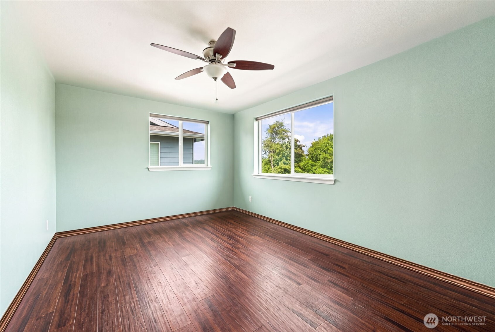 1011 94th Drive Property Photo 10