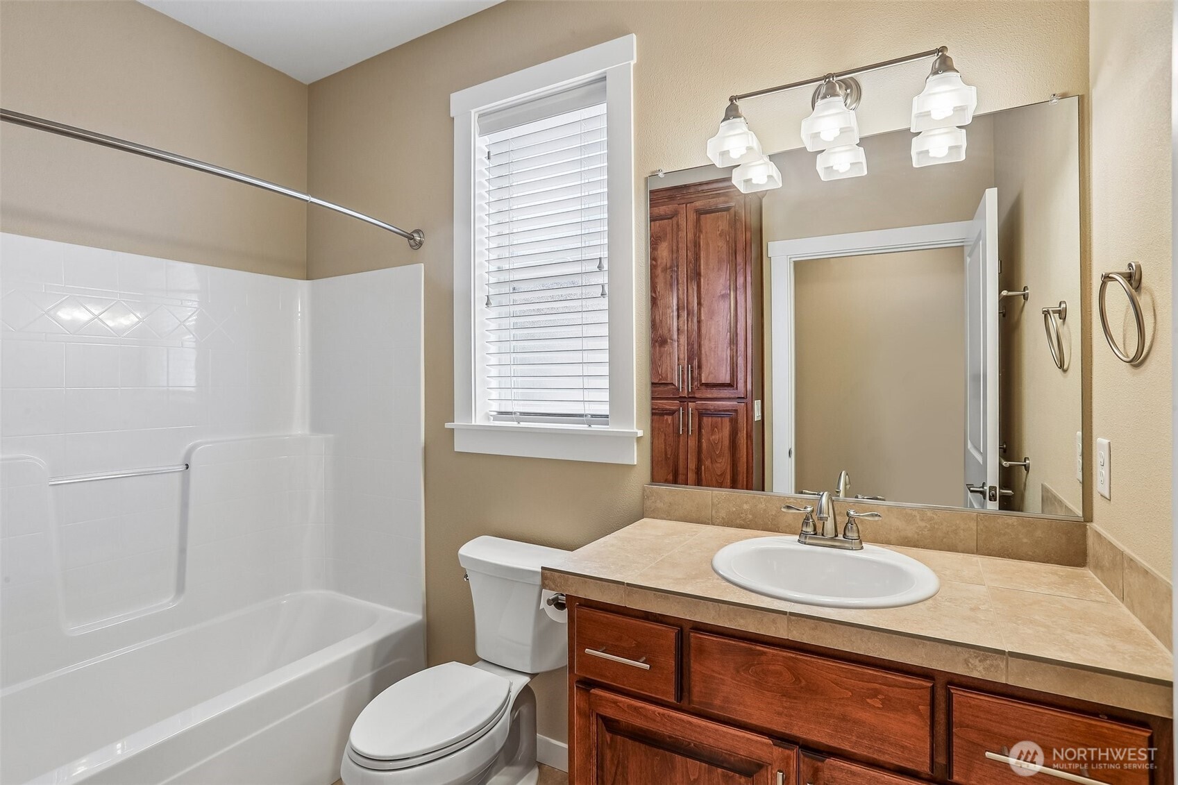 4034 X Street Property Photo 23