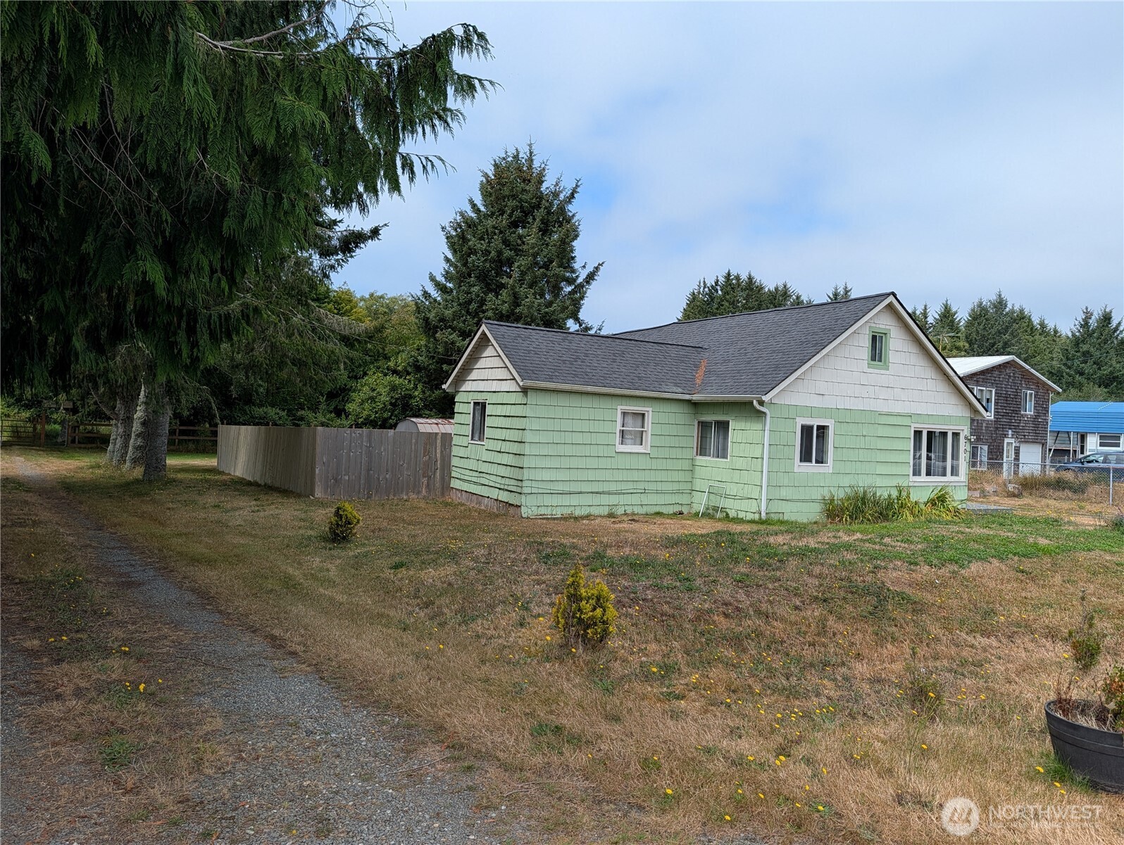 6701 V Place Property Photo 2