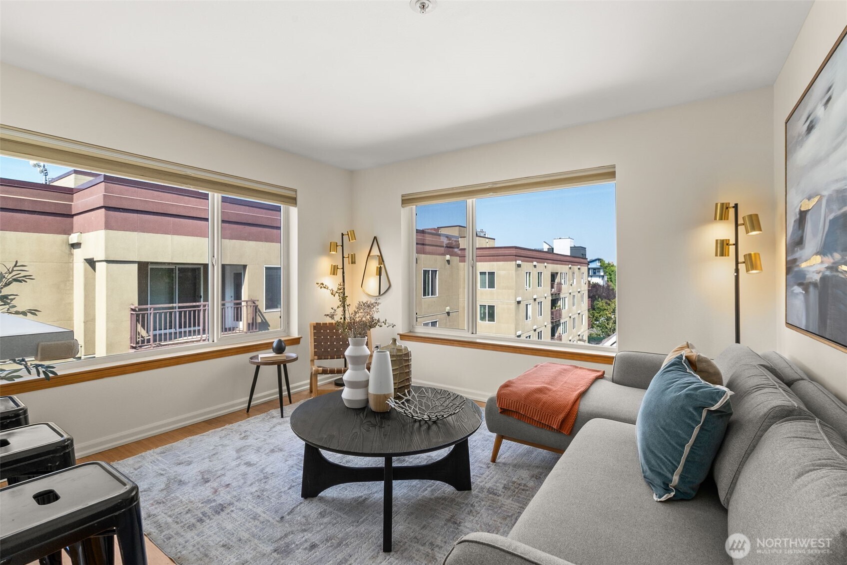 712 E Denny Way 501 Property Photo 1