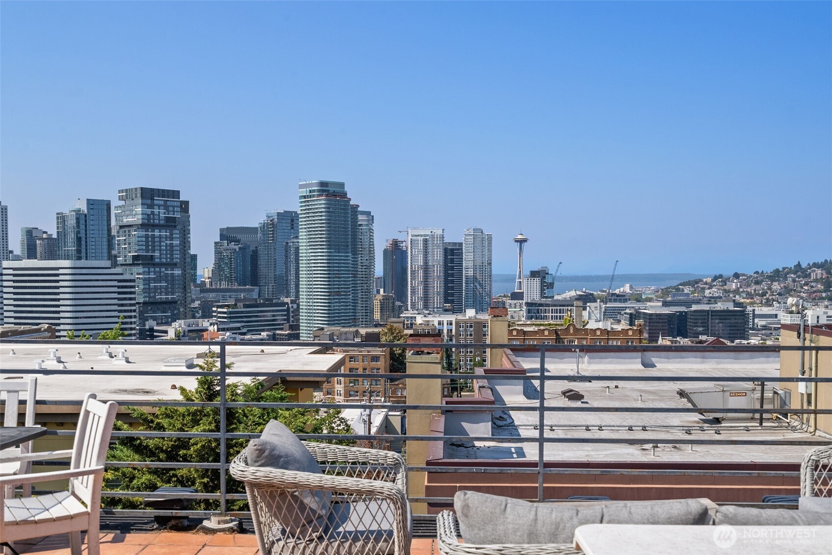 712 E Denny Way 501 Property Photo 14