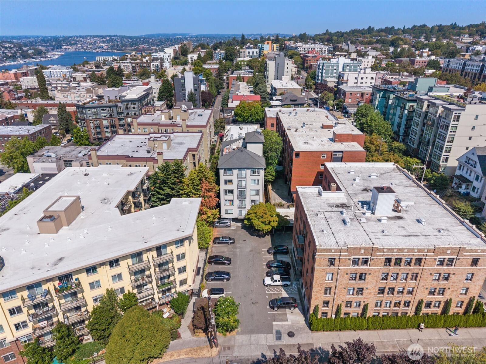 712 E Denny Way 501 Property Photo 20