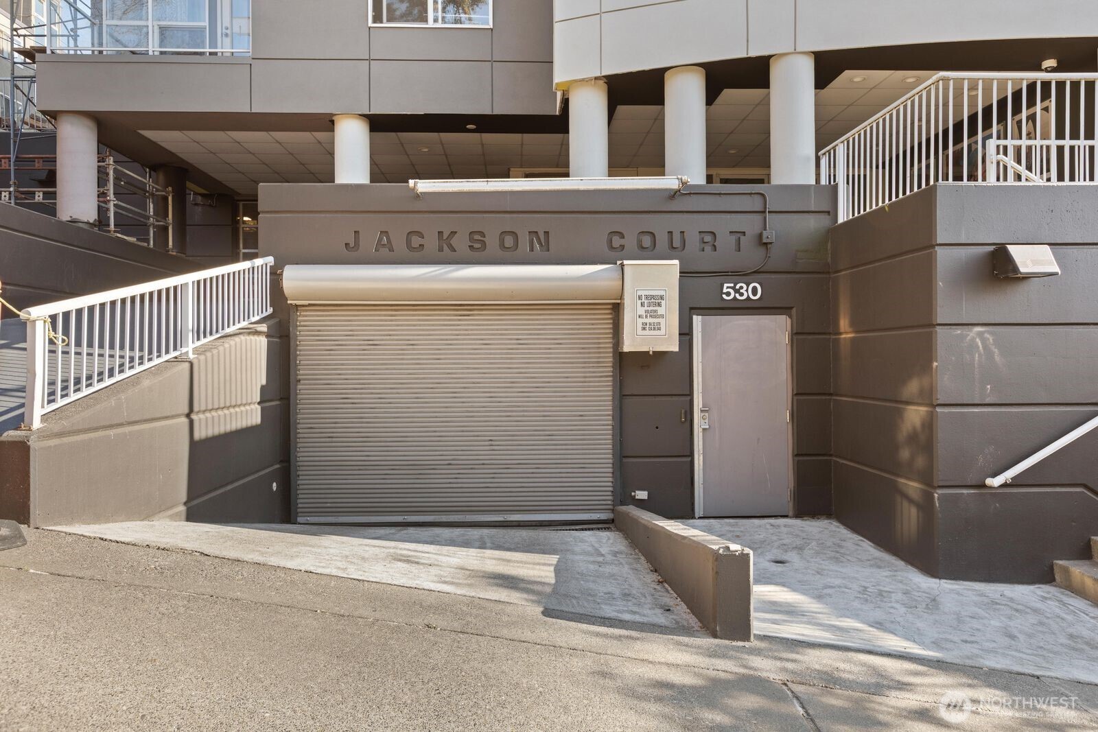 530 Melrose Avenue 507 Property Photo 2