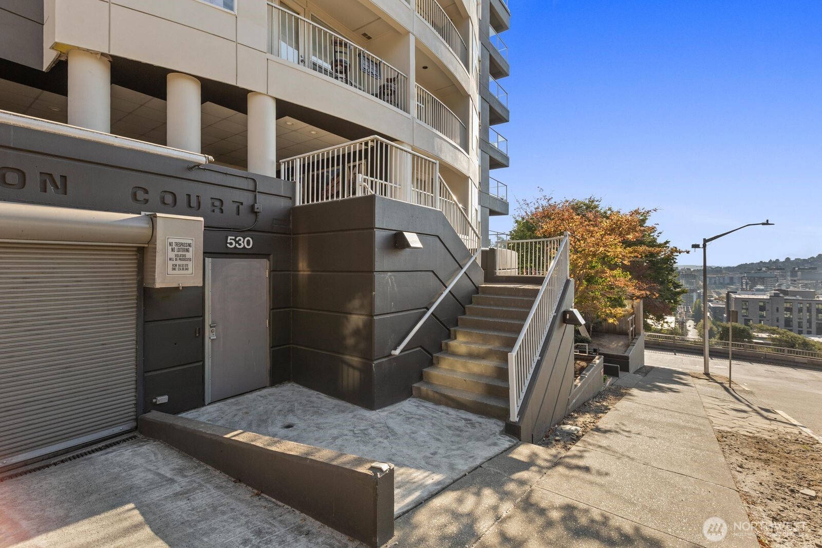 530 Melrose Avenue 507 Property Photo 3