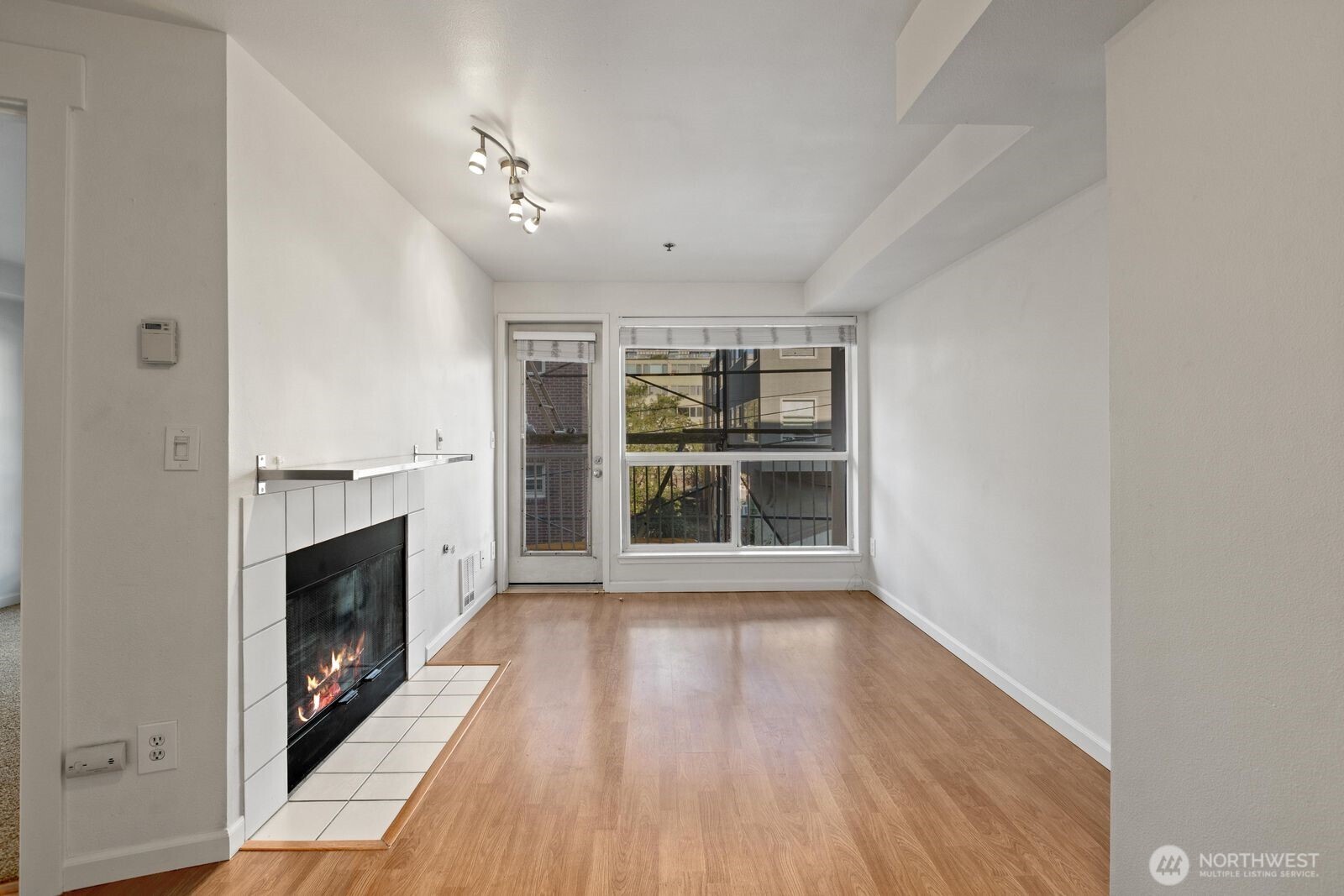 530 Melrose Avenue 507 Property Photo 11