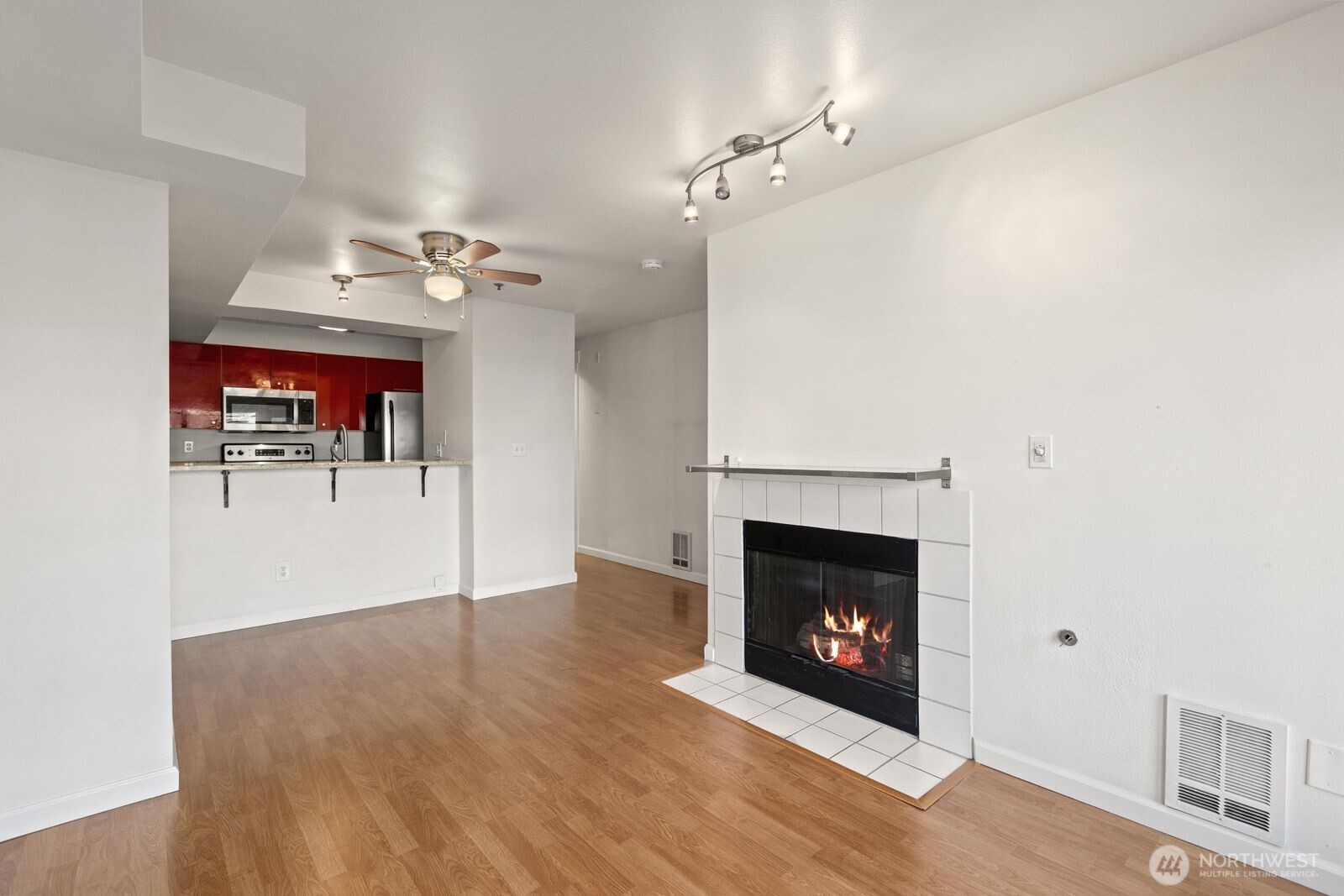 530 Melrose Avenue 507 Property Photo 13