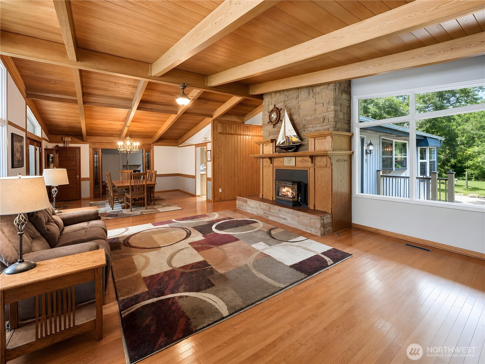 20 James Drive Property Photo 9