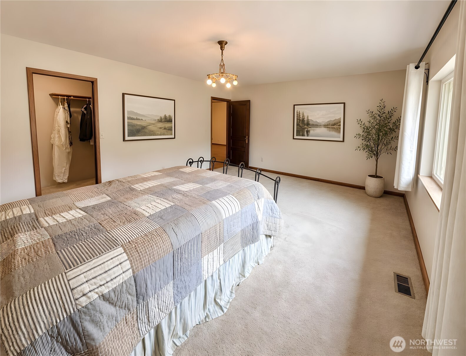 20 James Drive Property Photo 17