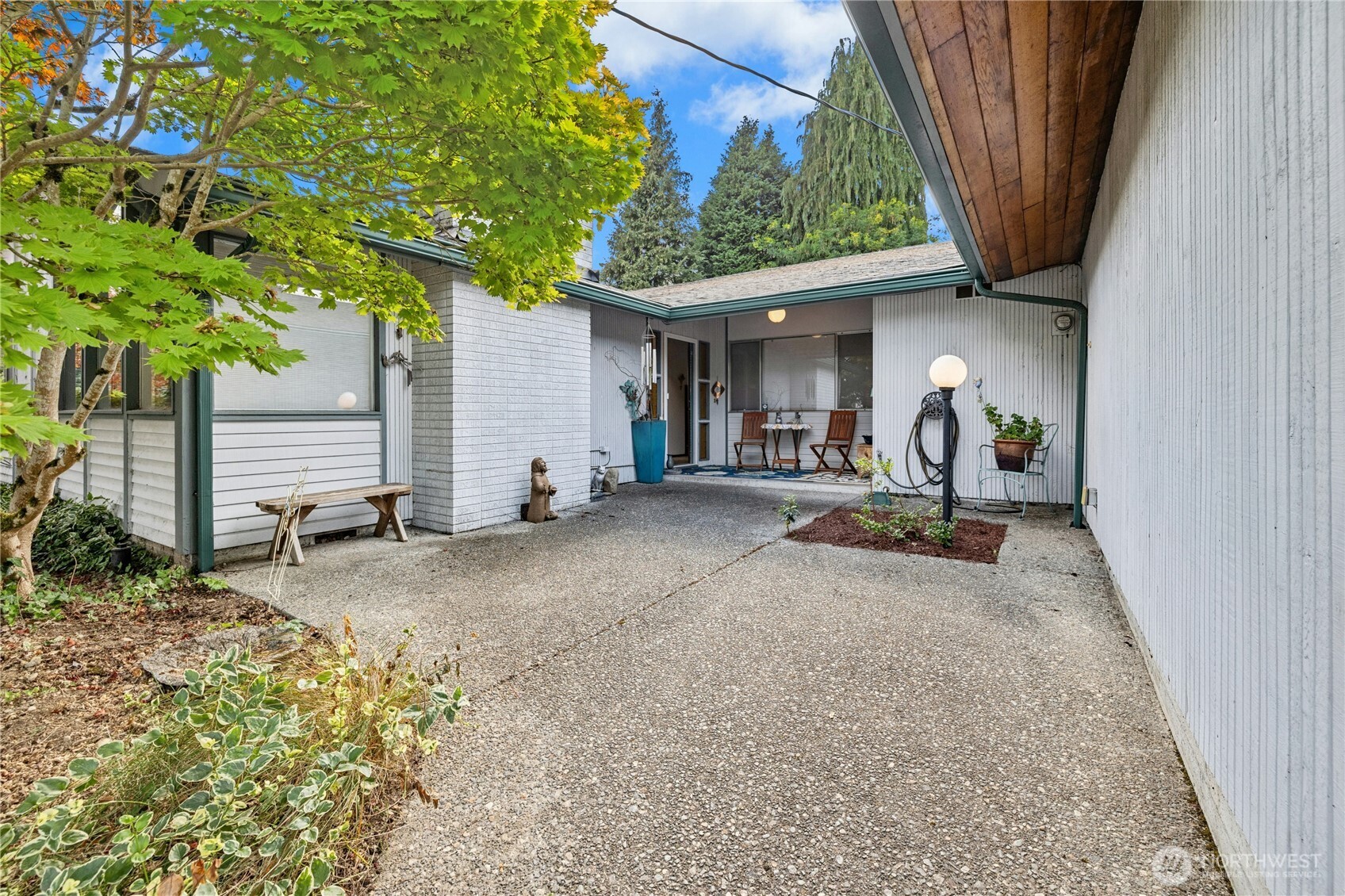 8826 Cascadia Avenue Property Photo 4