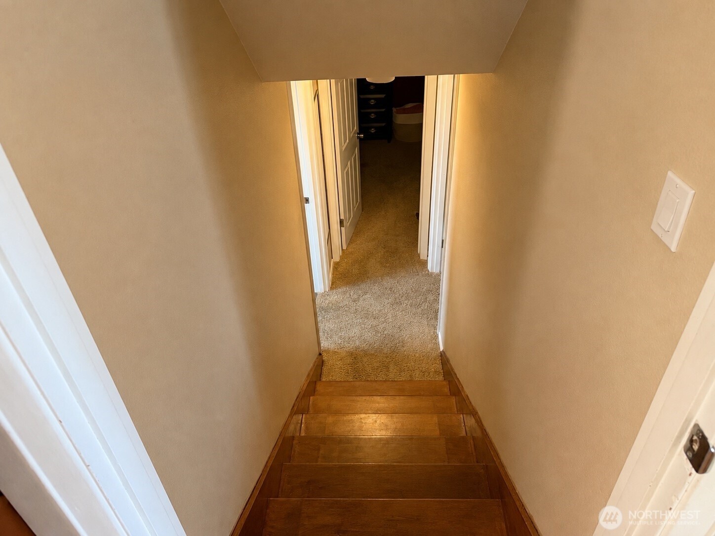 1326 E Elm Street Property Photo 12