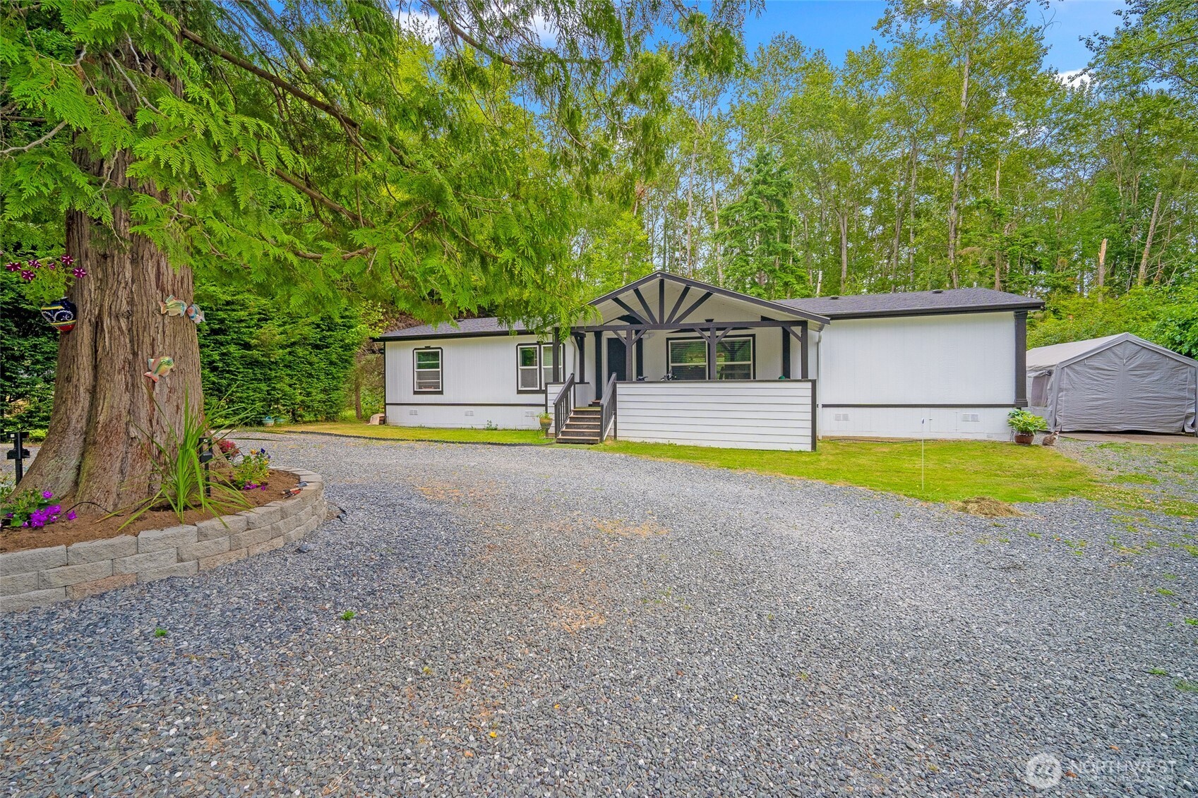 7868 Crocket Road Property Photo 2