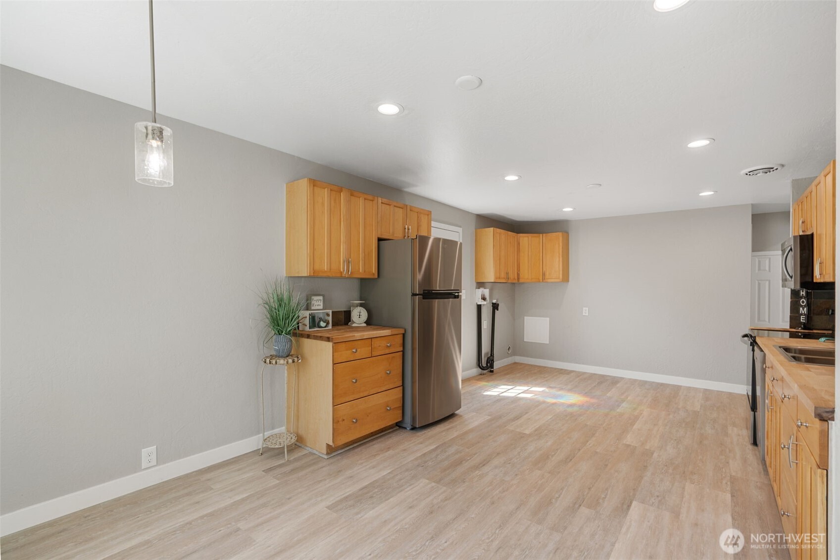 451 N 4th Street Property Photo 14