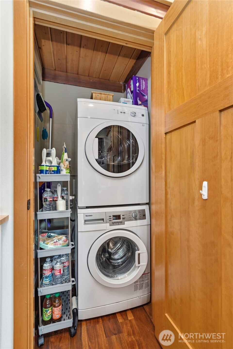 990 S Lake Whatcom Boulevard 36 Property Photo 17