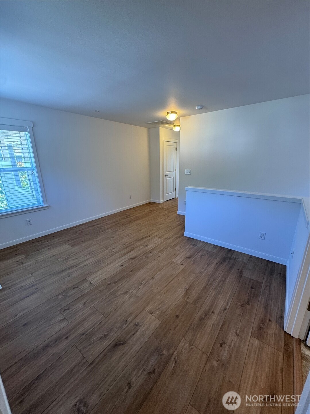 1171 Swan Loop Property Photo 10