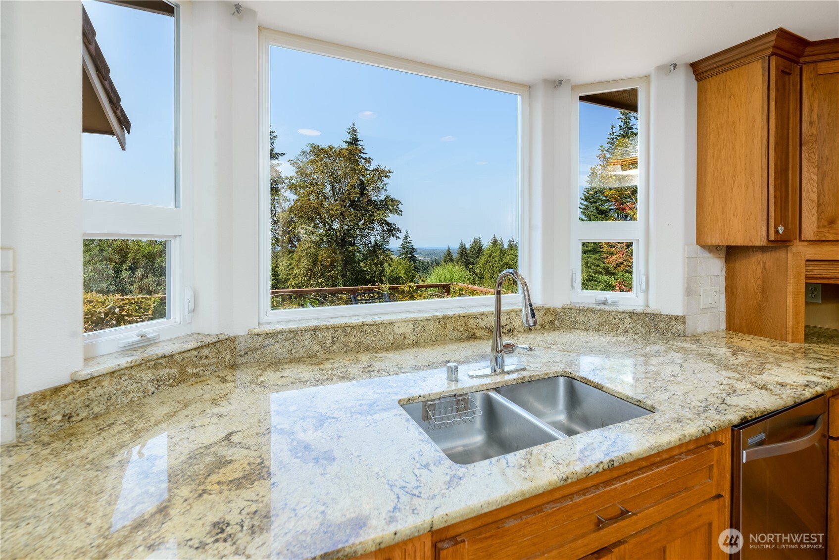823 Fox Hollow Road Property Photo 11