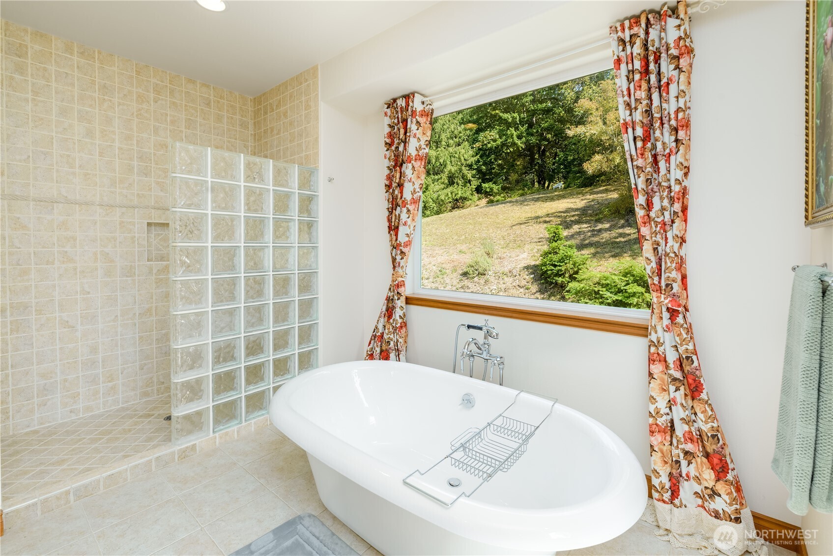 823 Fox Hollow Road Property Photo 21