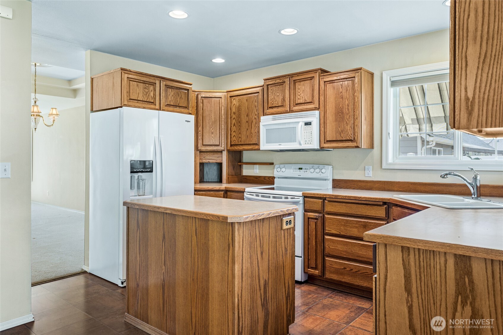 606 S 56th Avenue Property Photo 12