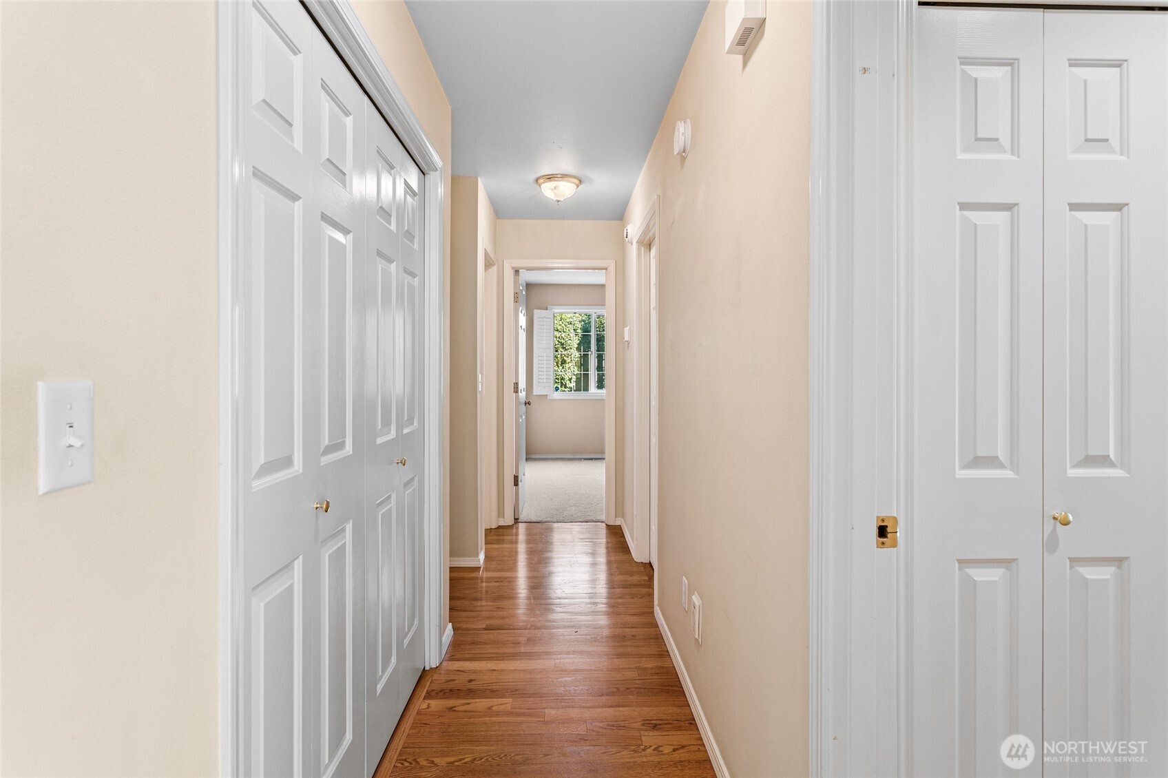 606 S 56th Avenue Property Photo 13
