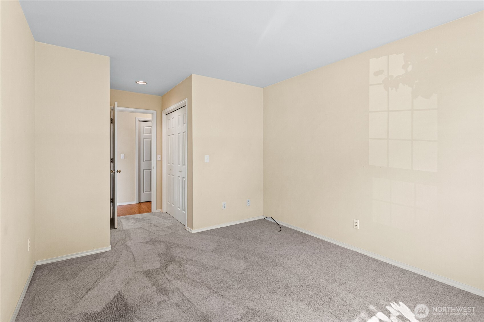 606 S 56th Avenue Property Photo 22