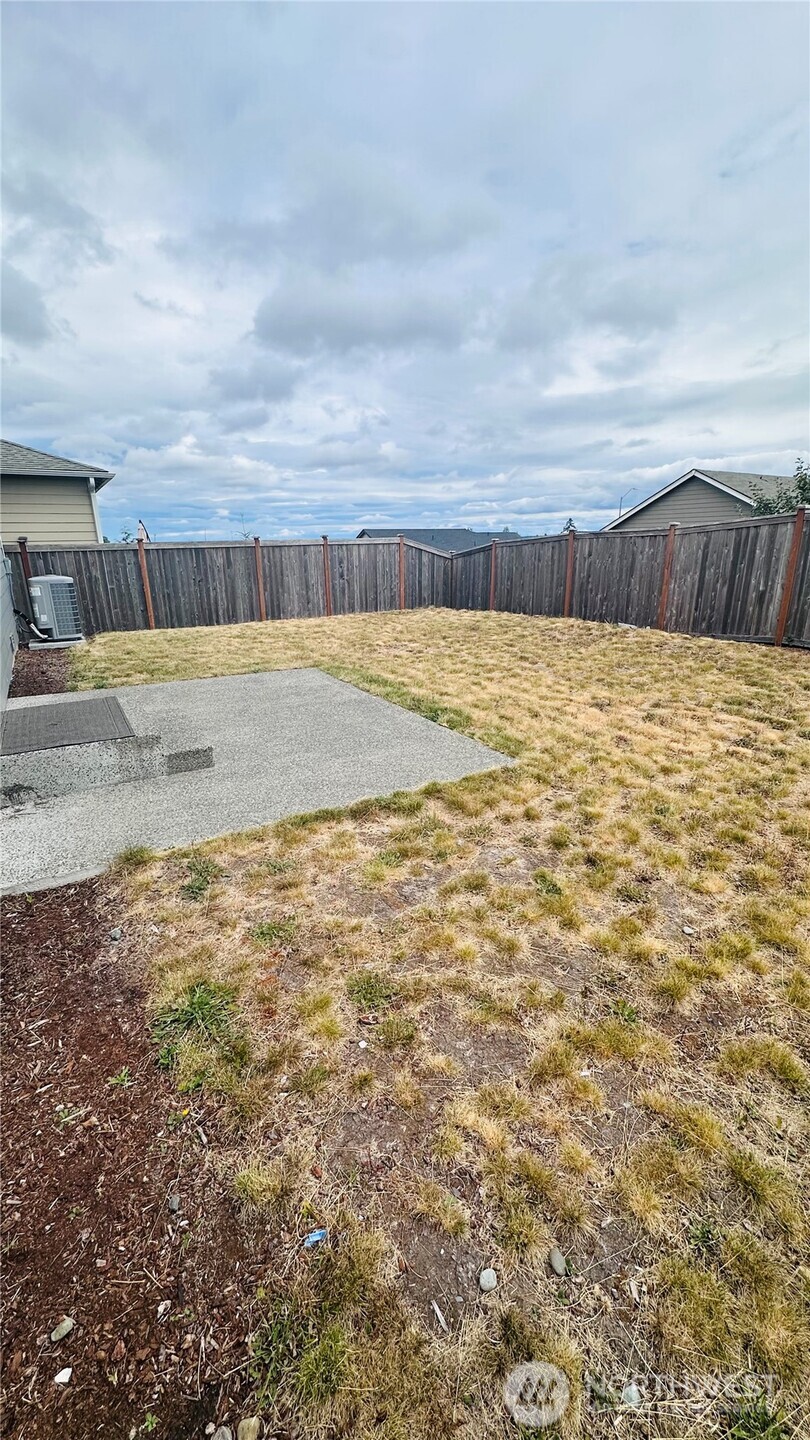 1467 Baker Hights Loop Property Photo 11