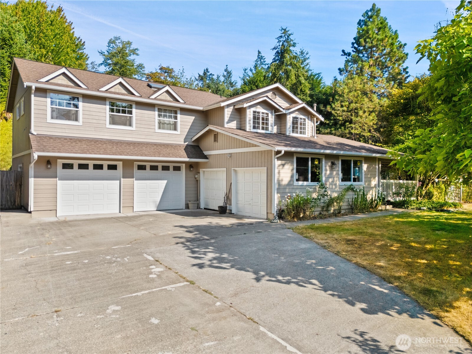 14205 77th Avenue Property Photo 1