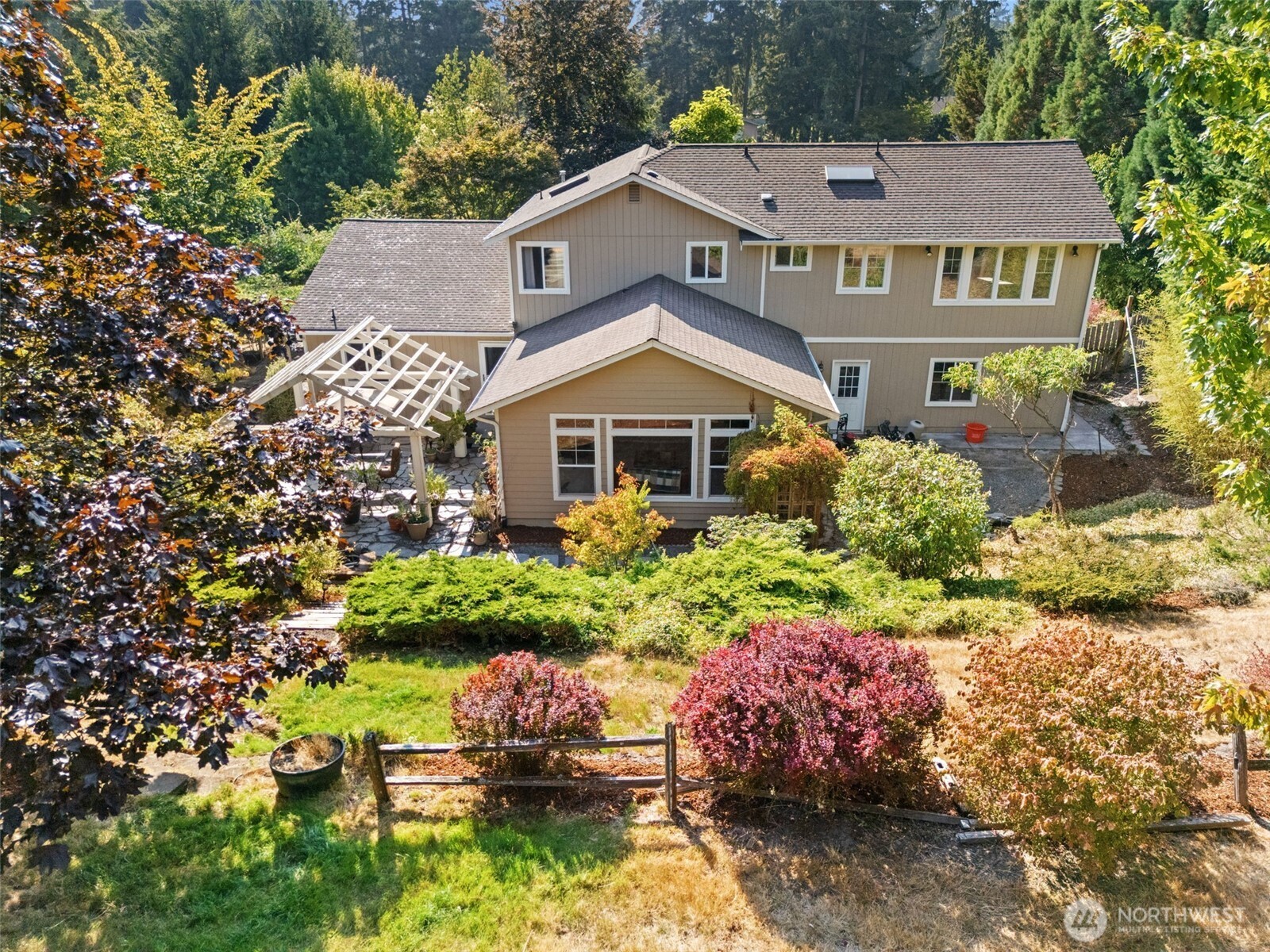 14205 77th Avenue Property Photo 4