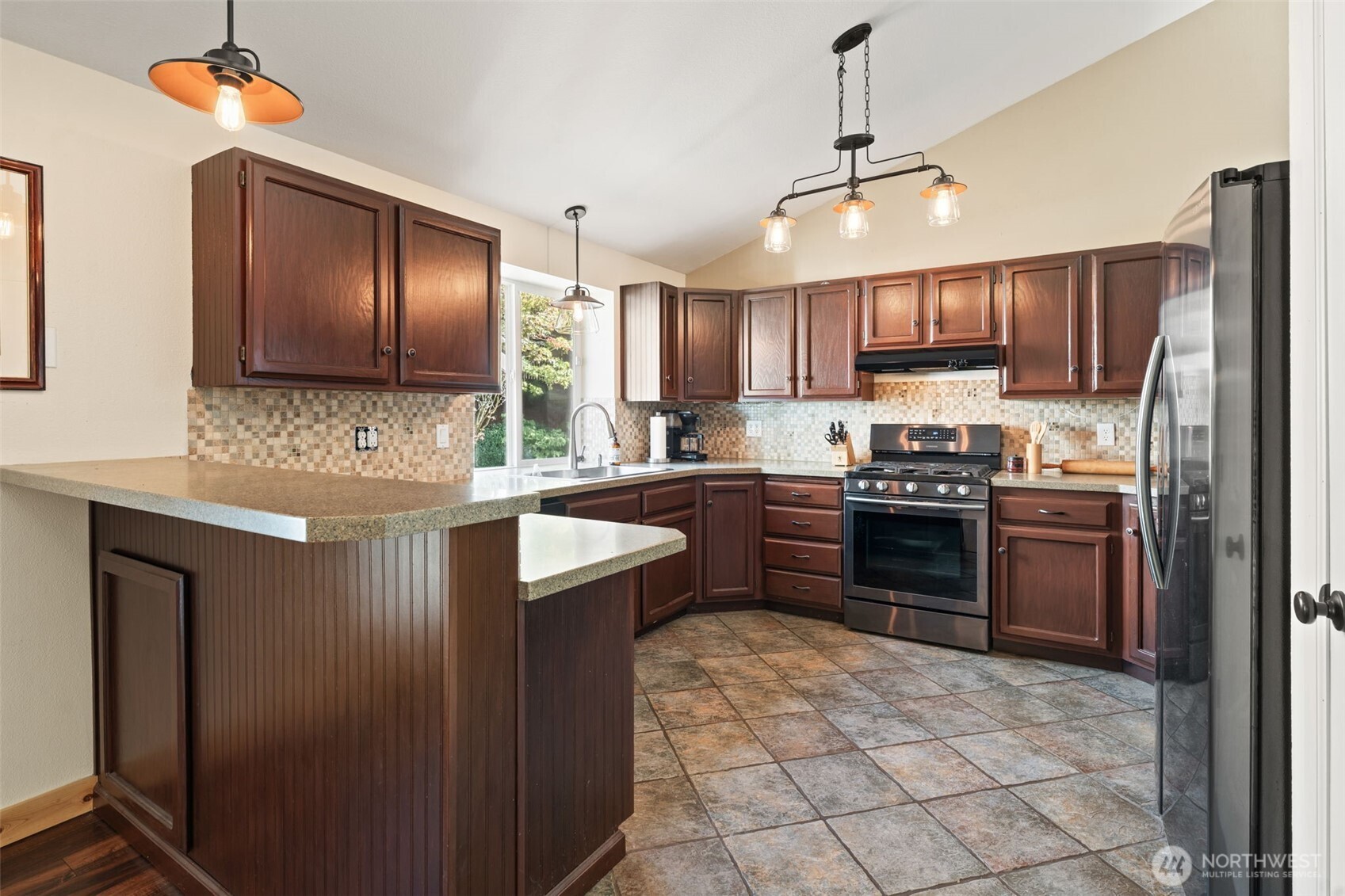 14205 77th Avenue Property Photo 13