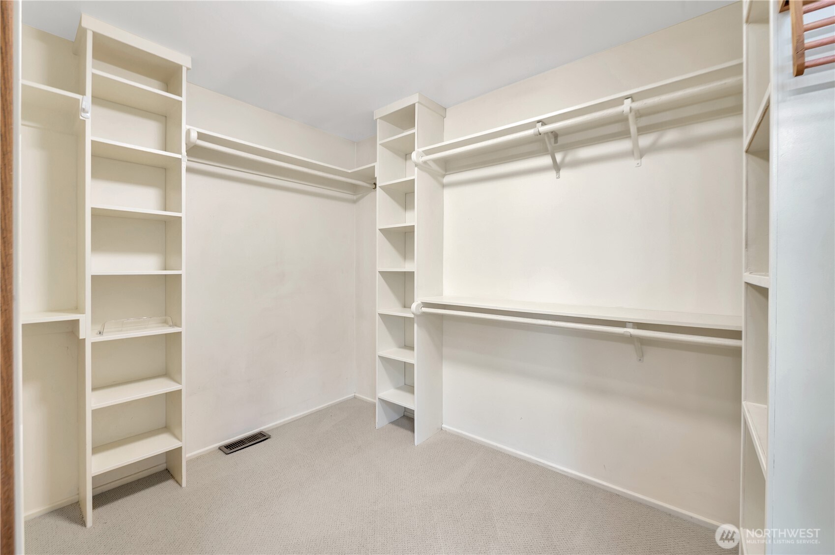718 C Street Property Photo 14