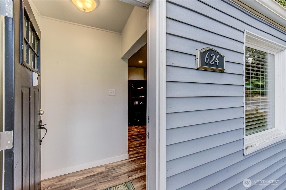 624 Madison Street Property Photo 2