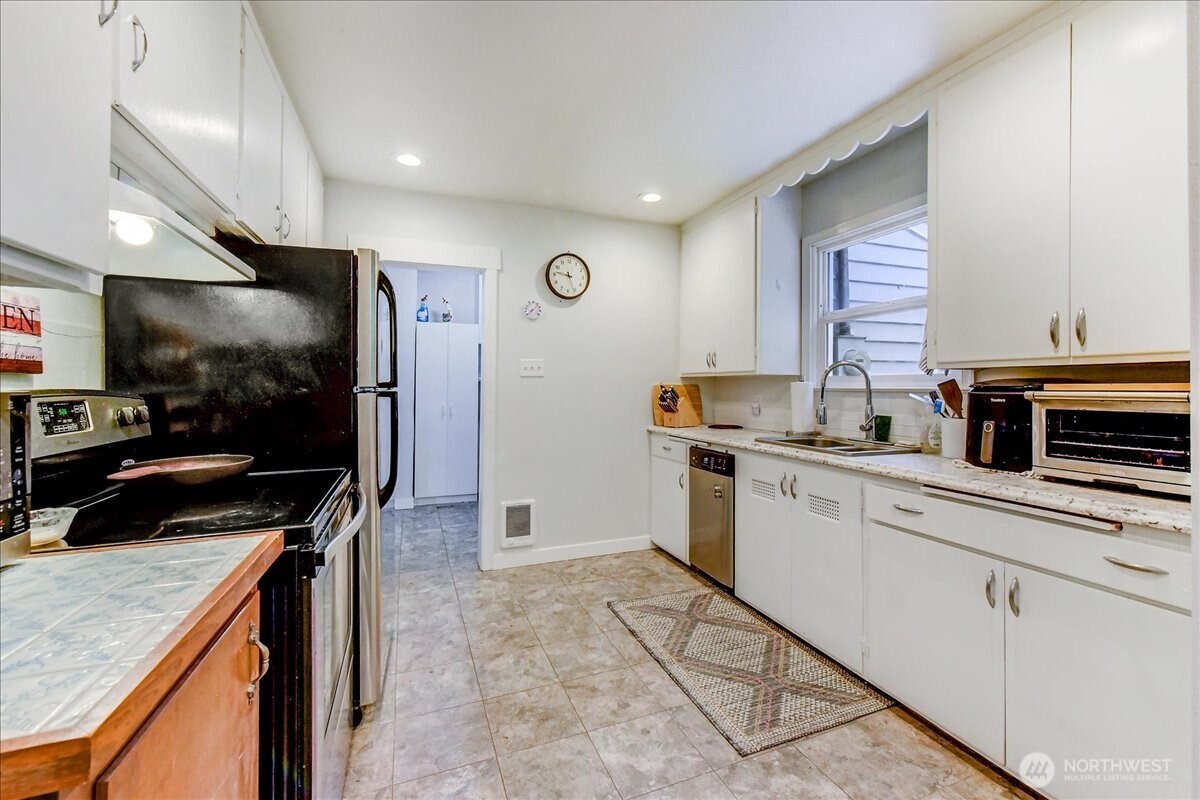 624 Madison Street Property Photo 7