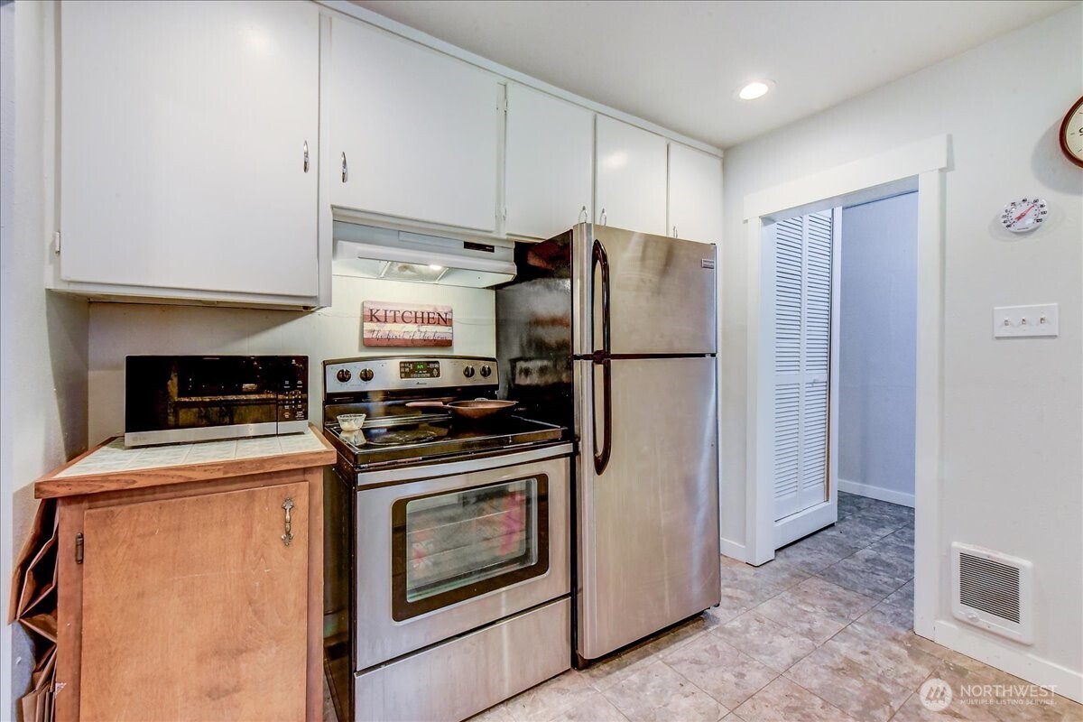 624 Madison Street Property Photo 8
