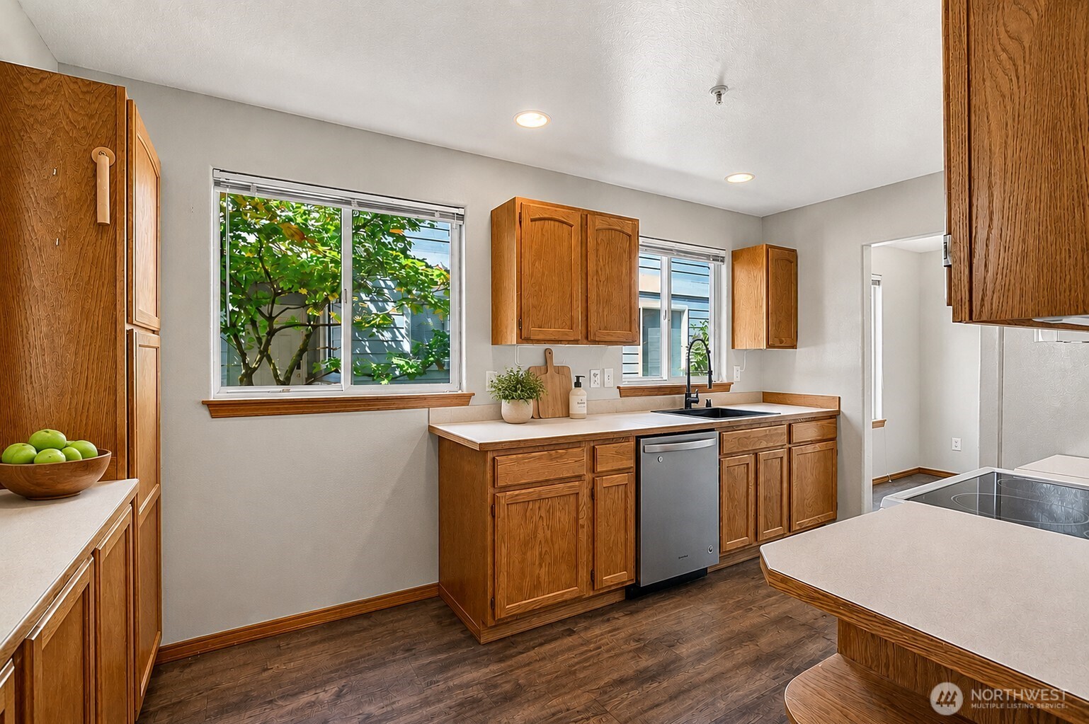 625 101st Place A Property Photo 8